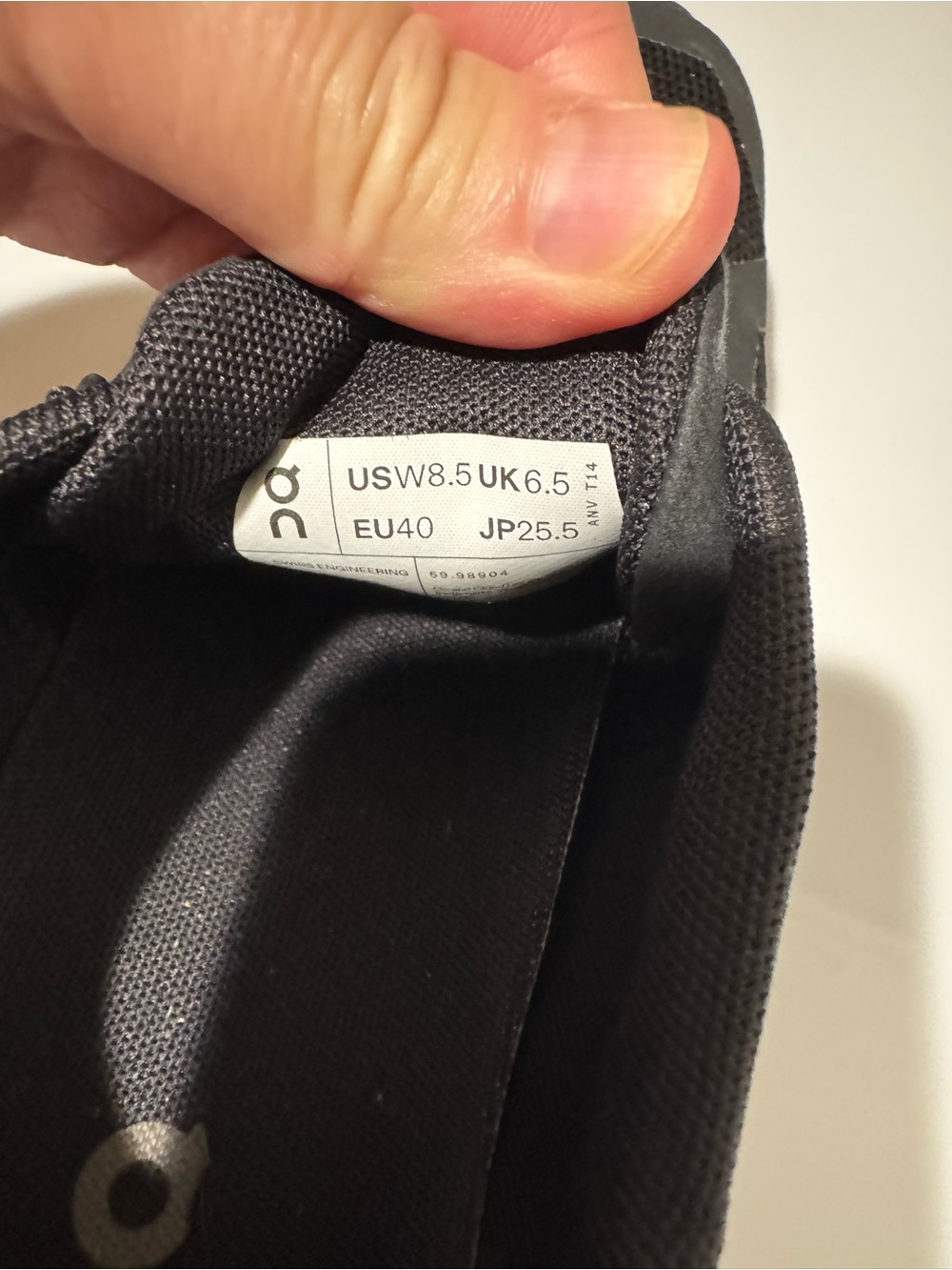 ON Cloud women’s Running Shoes in Black - Picture 5 of 5